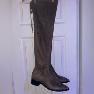 Marc Fisher knee-high boots in good condition